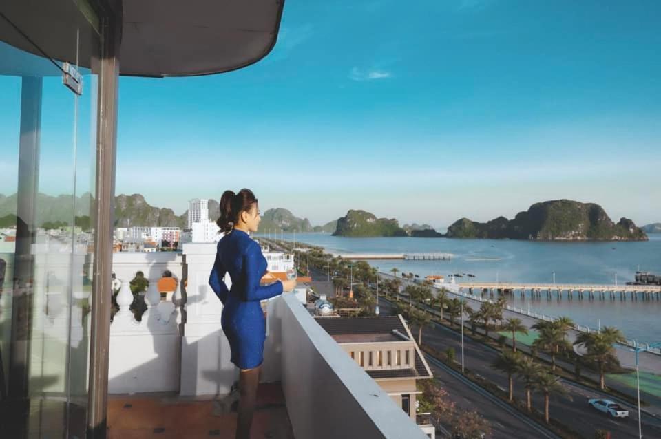 Golden Sea Halong Hotel ฮาลอง ภายนอก รูปภาพ