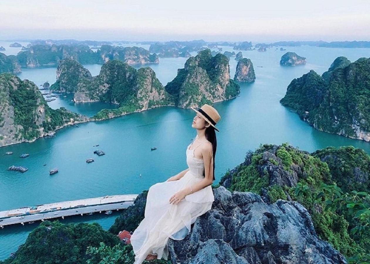 Golden Sea Halong Hotel ฮาลอง ภายนอก รูปภาพ